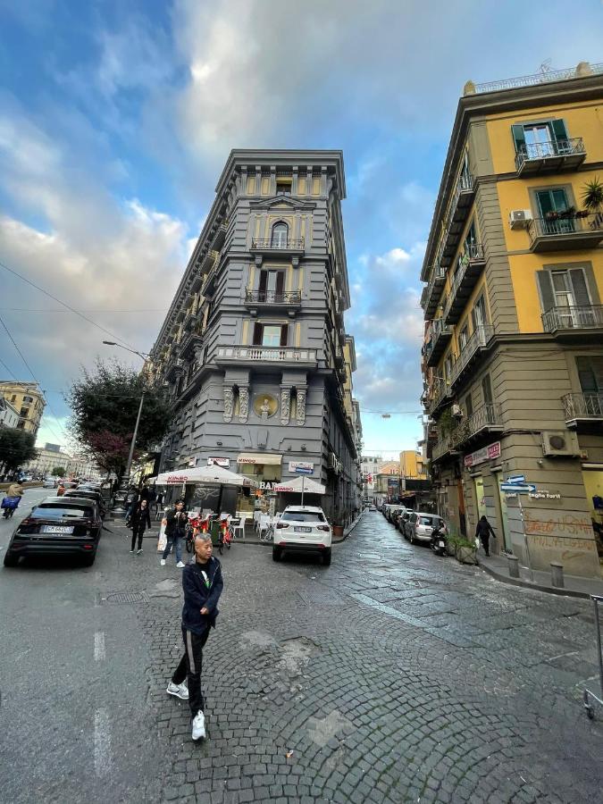 Street Of Naples Apartment Exterior photo